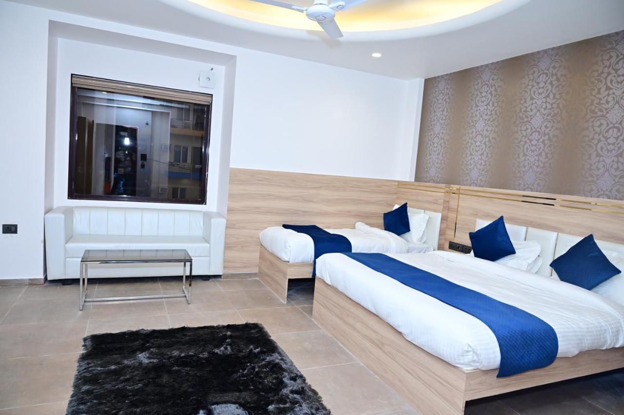The Dwelling Inn Greater Noida Εξωτερικό φωτογραφία