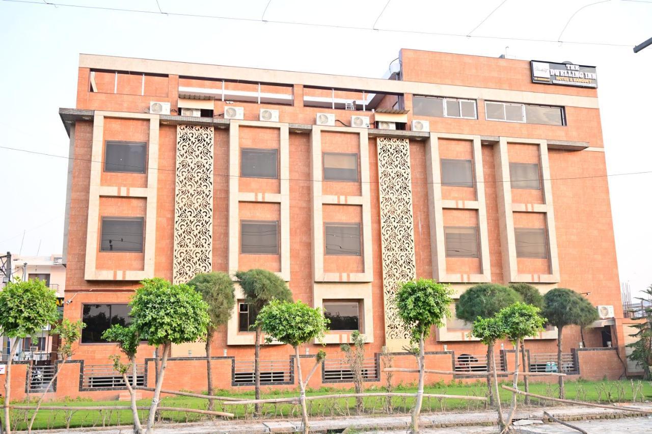 The Dwelling Inn Greater Noida Εξωτερικό φωτογραφία
