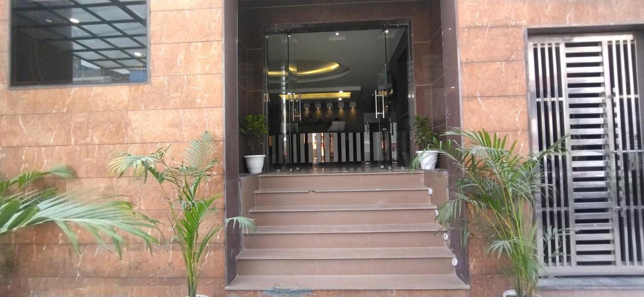The Dwelling Inn Greater Noida Εξωτερικό φωτογραφία