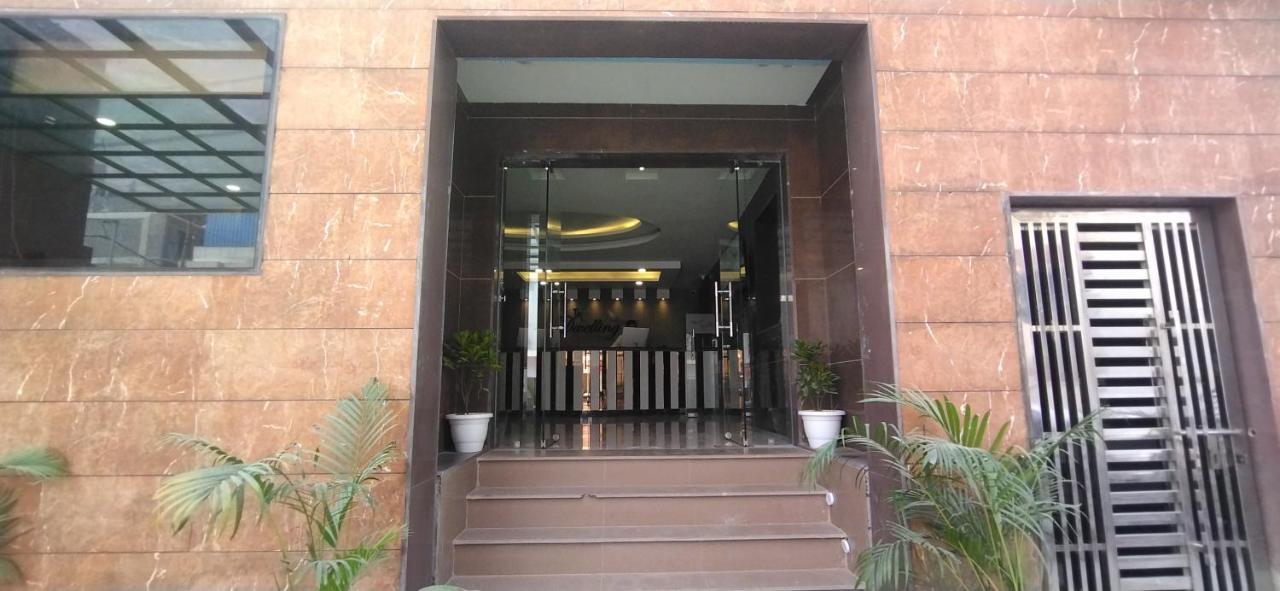 The Dwelling Inn Greater Noida Εξωτερικό φωτογραφία